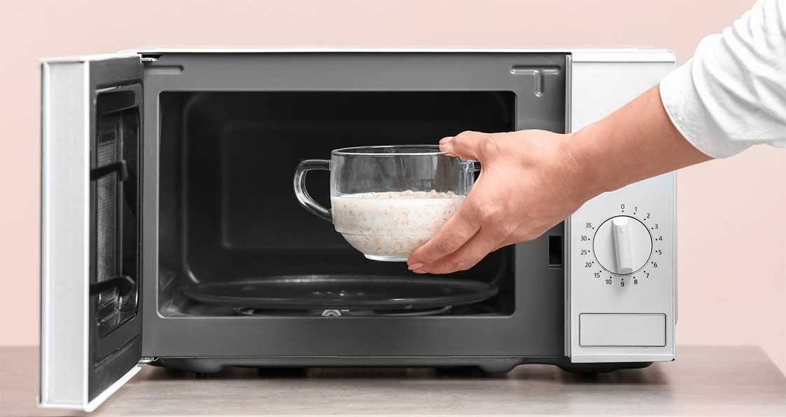 Cách nấu yến mạch cán vỡ bằng lò vi sóng tiện lợi chỉ 3 phút
